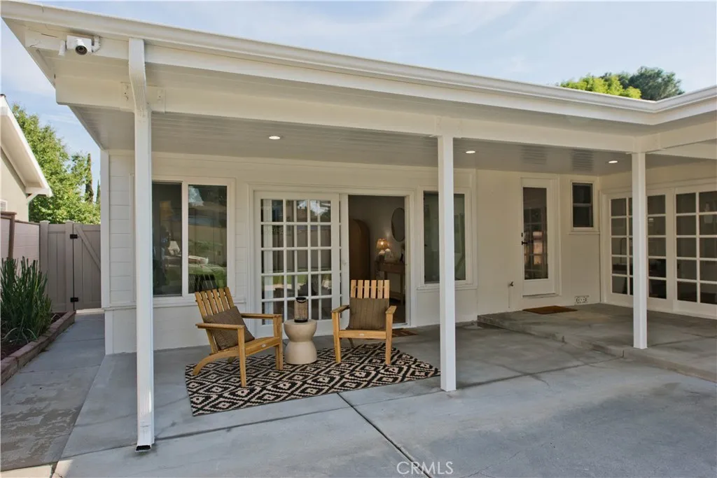 17007 Bassett Street, Lake Balboa, California 91406 home-pic-22